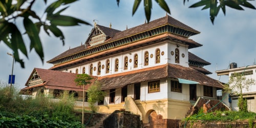 Mumbai - Kozhikode flight ticket