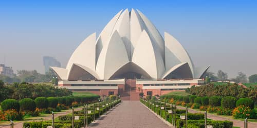 Lucknow - Delhi flight ticket